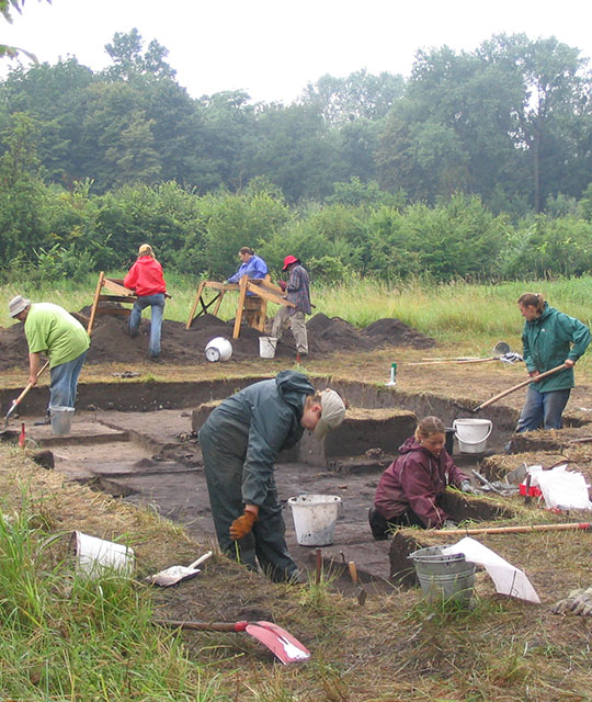 Students Digging