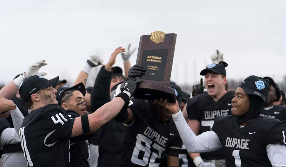 COD football team hoists NJCAA trophy